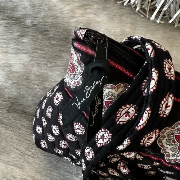 Vintage VERA BRADLEY Classic Black 2006 Little Betsey Red White Floral Zipper - Picture 5 of 14